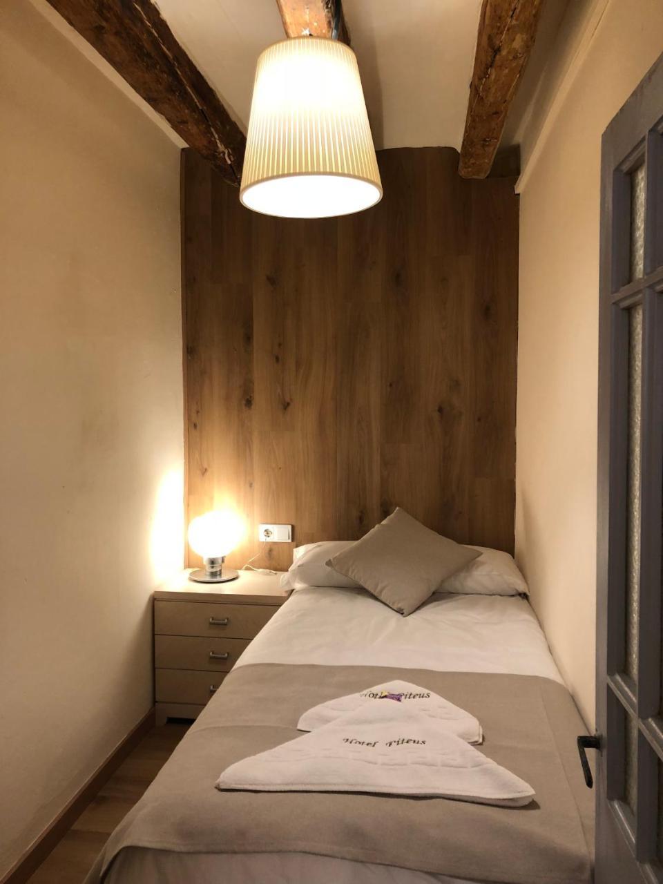 Apartament Piteus Centre Sant Llorenç de Morunys Bagian luar foto